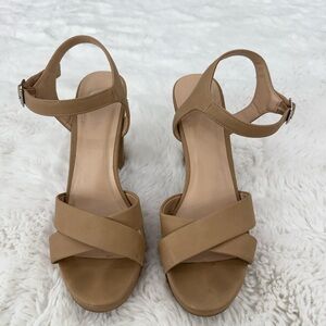Chic Heart in D Tan Women's Heels Size 8